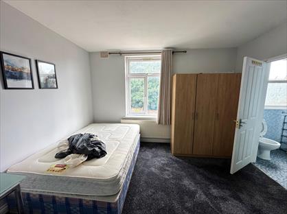 Room in a Shared House, Dane Road, UB1