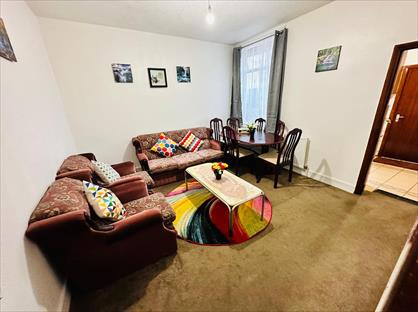 4 Bed Terraced House, Townsend Road, UB1