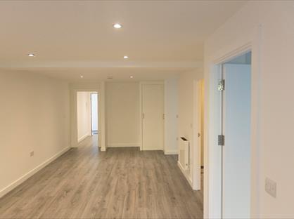 1 Bed Flat, The Headlands, TR10