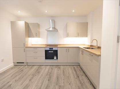 2 Bed Flat, The Headlands, TR10