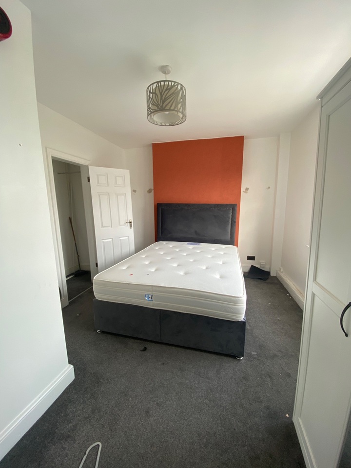 Additional image 4 of 1 Bed Flat, Oxford St, SO14, N1 7GU