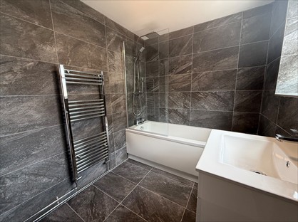 3 Bed Terraced House, Union Place, NR33