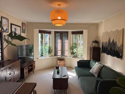 2 Bed Flat, Madeira Court, HU5