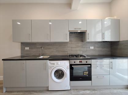 3 Bed Flat, St. Pauls Road, N17