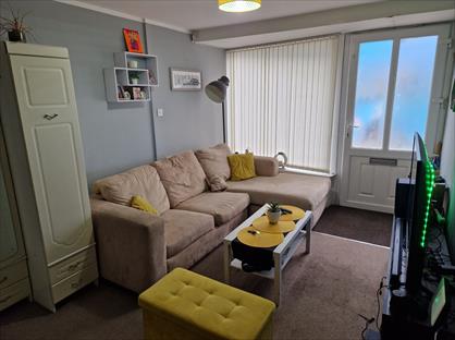 1 Bed Flat, Chester Road West, CH5