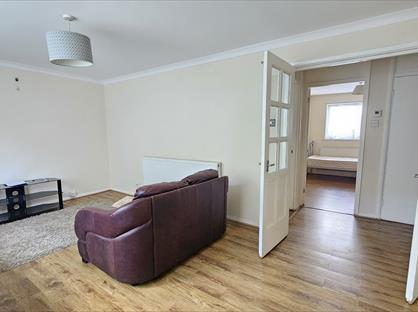 2 Bed Flat, September Court, UB1