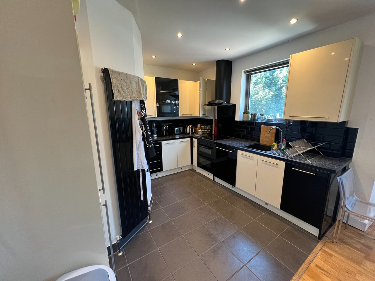 2 Bed Flat, Talacre Road, NW5 photo 3