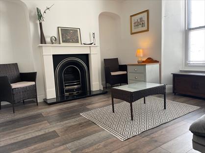 3 Bed Terraced House, Chapel Terrace, TR27