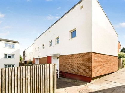 4 Bed Semi-Detached House, Throstle Place, WD25