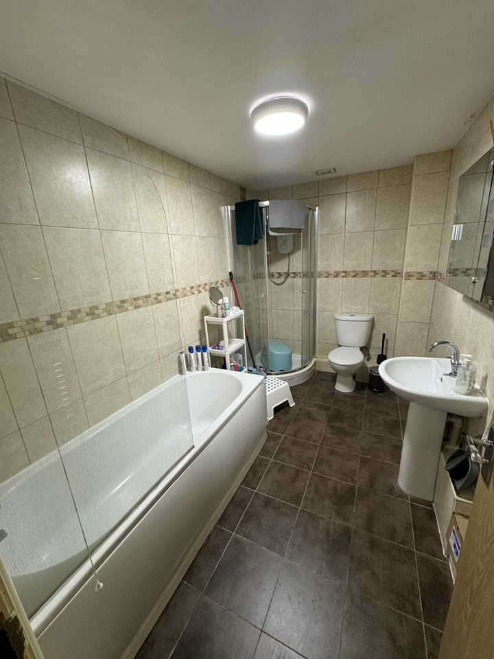 Additional image 5 of 2 Bed Flat, Palmerston Road, SO14, N1 7GU