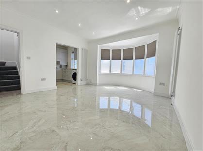 3 Bed Flat, Eastside Road, NW11