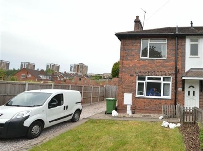 3 Bed Semi-Detached House, Delph Road, DY5