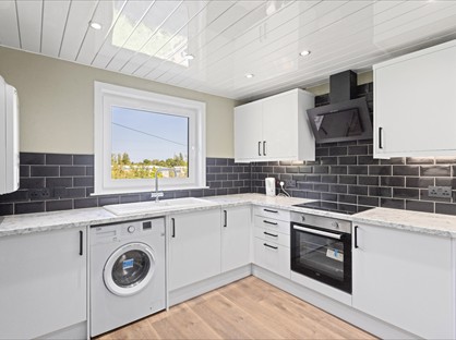 2 Bed Flat, Christian Crescent, EH15