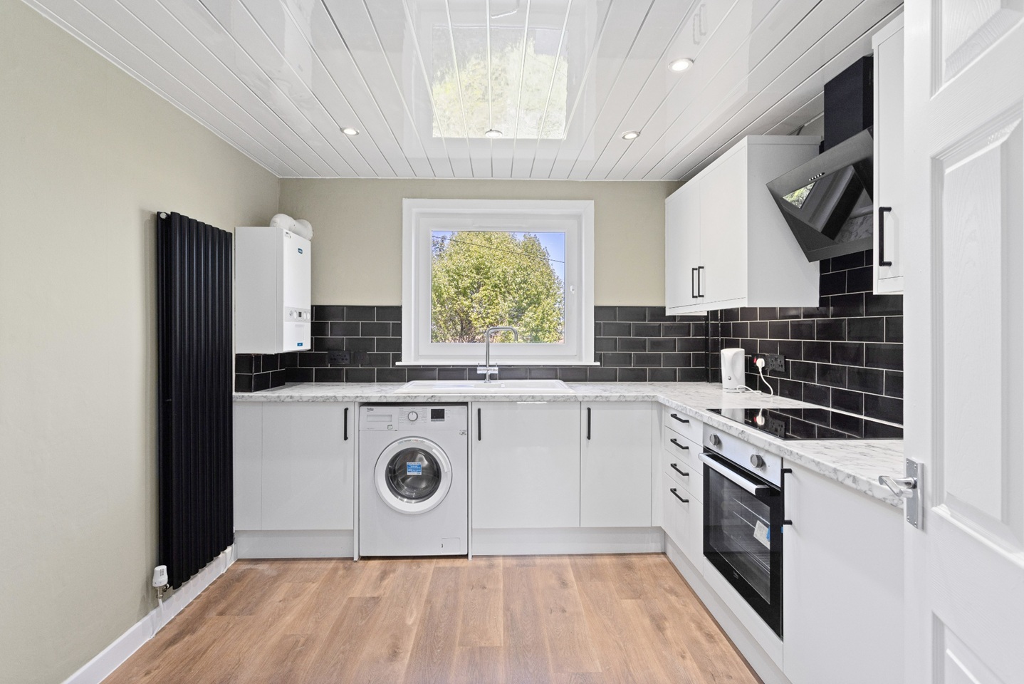 Additional image 3 of 2 Bed Flat, Christian Crescent, EH15, N1 7GU