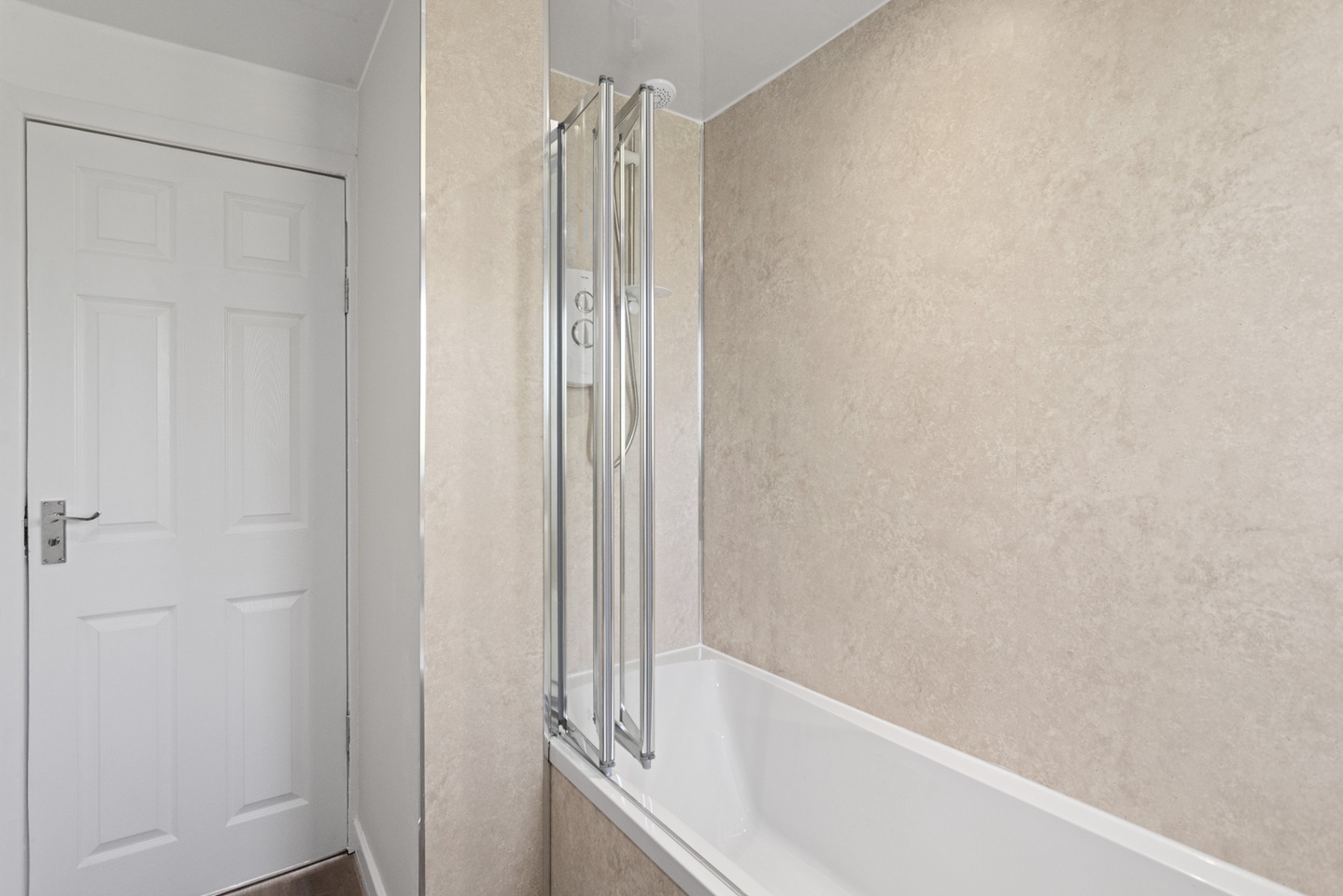 Additional image 7 of 2 Bed Flat, Christian Crescent, EH15, N1 7GU