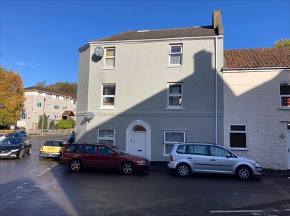 1 Bed Flat, Longbridge, BA4