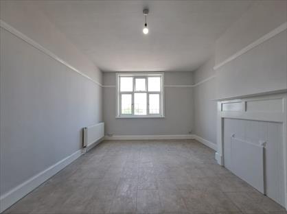 2 Bed Flat, Tudor House, SS13