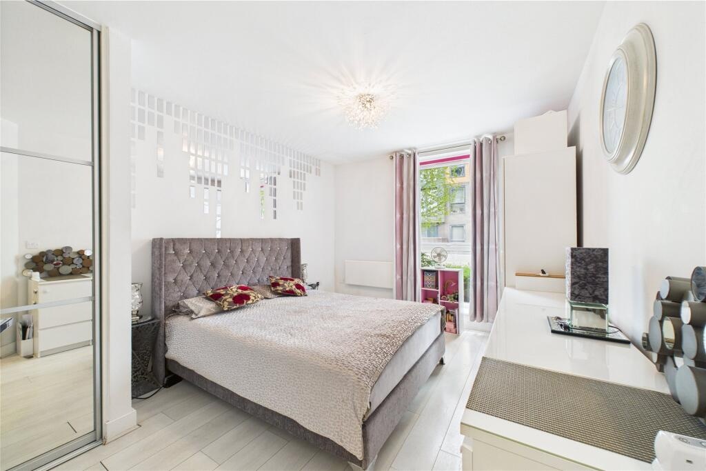 Additional image 6 of 2 Bed Flat, All Bills Included, RG2, N1 7GU