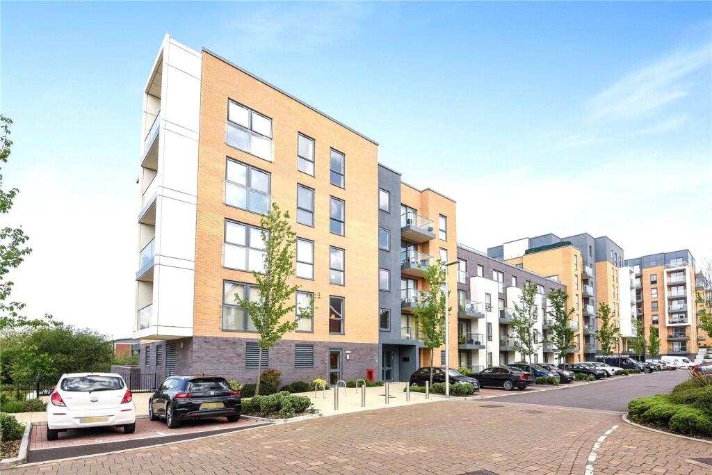 Additional image 7 of 2 Bed Flat, All Bills Included, RG2, N1 7GU