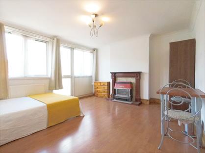 3 Bed Flat, Louise De Marillac House, E1