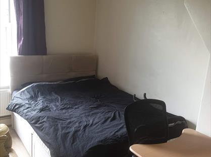 Room in a Shared Flat, Seldon House, SW8