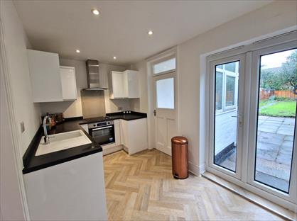 2 Bed Semi-Detached House, Furlong Avenue, NG5