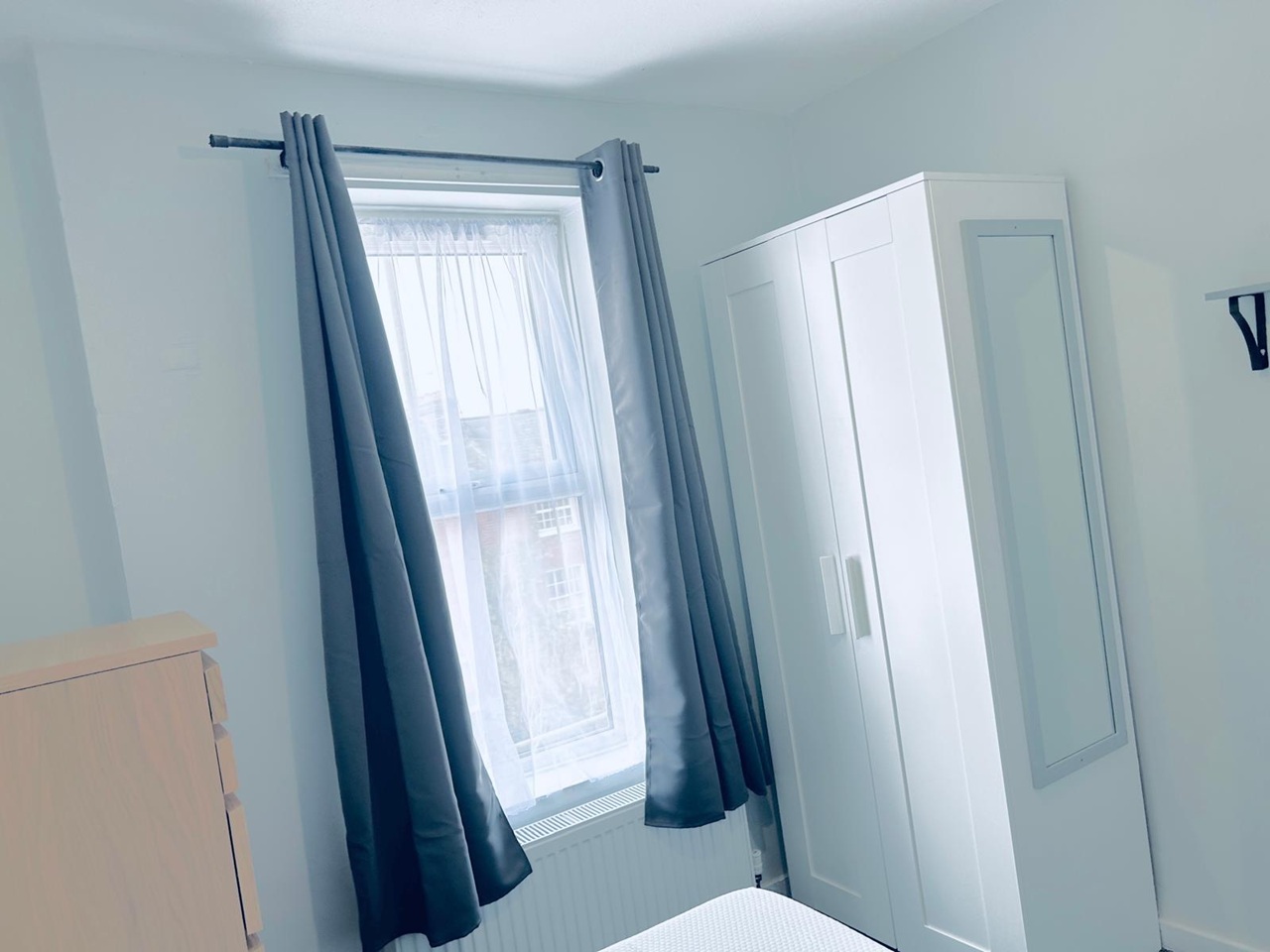 Additional image 9 of 2 Bed Flat, Russell Street, RG1, N1 7GU