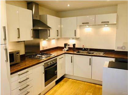 2 Bed Flat, Peet Court, E3