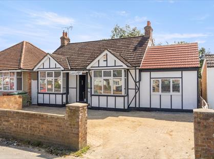 Studio Flat, Kingston Road, TW15