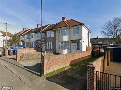 Room in a Shared House, Selby Gardens, UB1