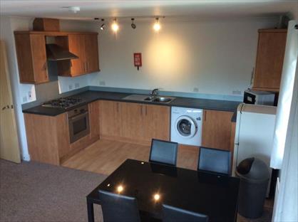 2 Bed Flat, North Drive, AL9