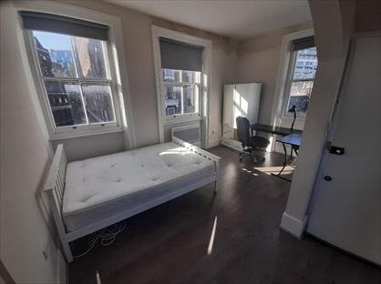 Studio Flat, Praed Street, W2