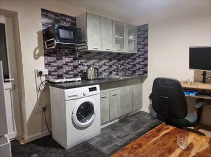 Studio Flat, Tyseley Lane, B11