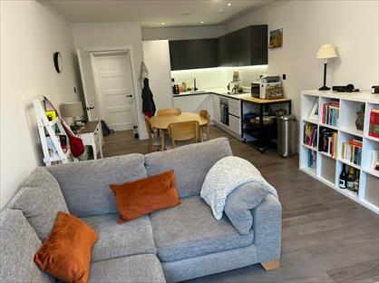 2 Bed Flat, Ballards Lane, N3