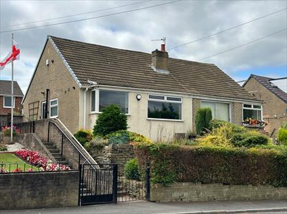 2 Bed Bungalow, Sugar Lane, WF12