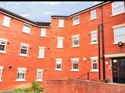 2 Bed Flat, Armley, LS12