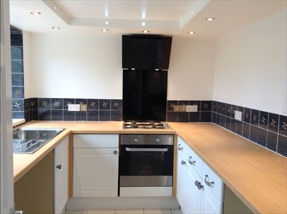 2 Bed Flat, Garden  Chatsworth Road, TQ1