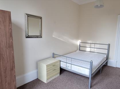Room in a Shared Flat, Newland Park, HU5