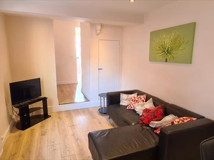 Room in a Shared House, Raglan Street, HU5