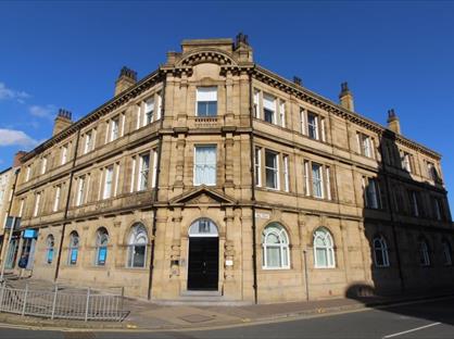 1 Bed Flat, Dock Street, LS10