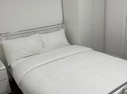 Room in a Shared House, Birmingham Road, B69