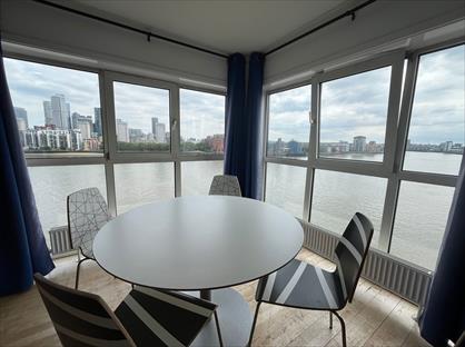 1 Bed Flat, King Frederick Ninth Tower, SE16