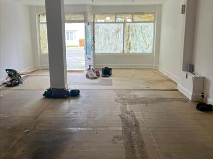 4 Bed Semi-Detached House, Brackens Lane, DE24