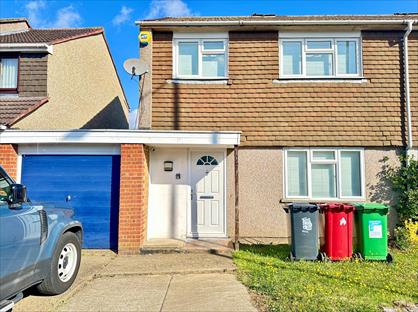 3 Bed Semi-Detached House, Parlaunt Road, SL3