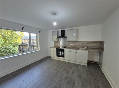 2 Bed Flat, Stratford Place, FY1
