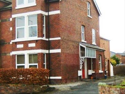 Room in a Shared Flat, St. Helens Road, L39