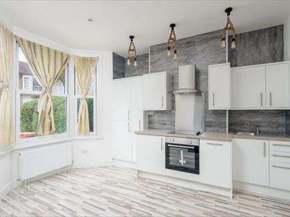 2 Bed Flat, Shrewsbury Road, E7