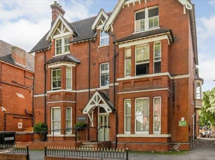 Studio Flat, De Parys Avenue, MK40