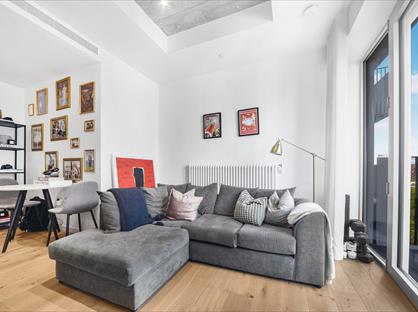 Studio Flat, Rendel House, E14