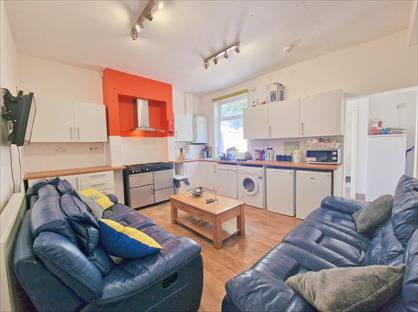 Room in a Shared House, Harold Road, B16